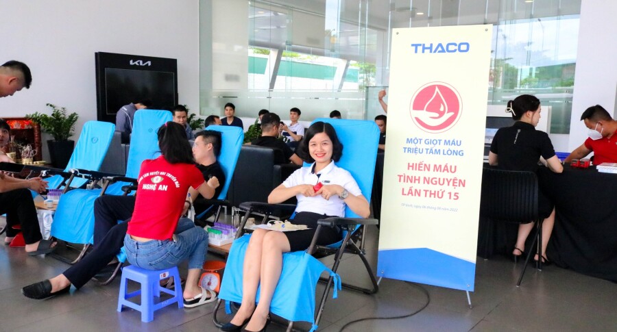 Thaco Auto Nghệ An – Trao Giọt Hồng, Chia Sẻ Niềm Yêu Thương